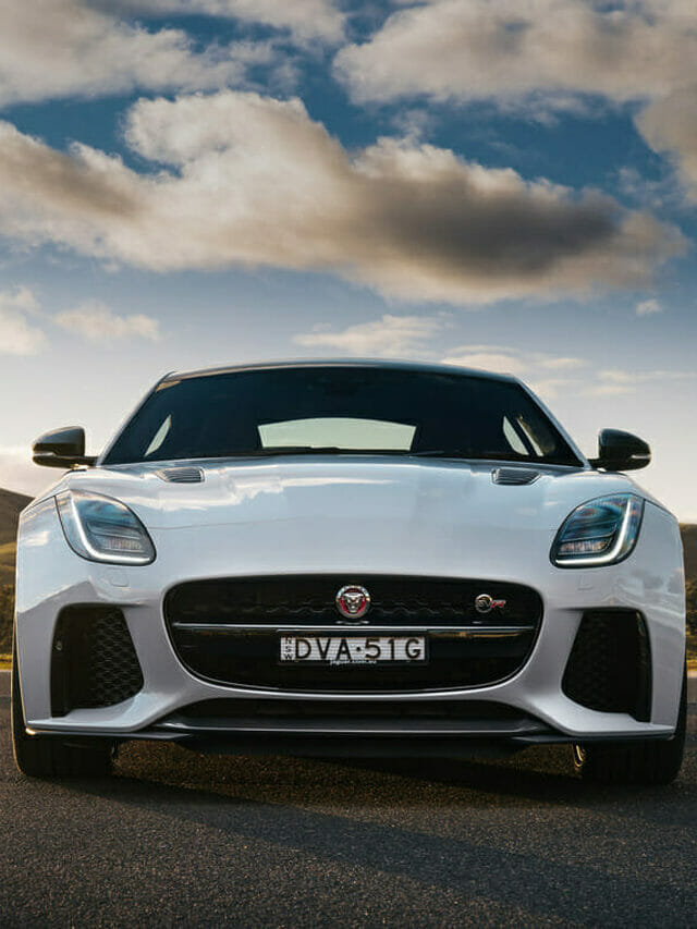 jaguar-f-type-coupe-4k-model-1220w