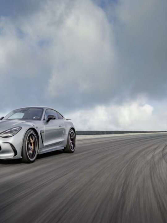 1692433181_137_declassified-new-four-seat-supercar-mercedes-amg-gt