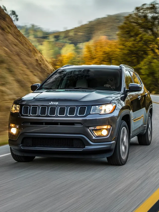 2017_Jeep_Compass_2048x