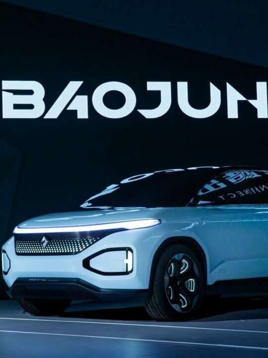 4d0a30dd-baojun-rs-5-debut-event-7