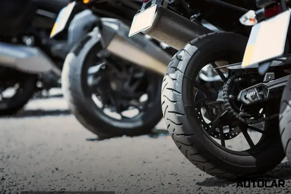 Como realizar a calibragem do pneu da moto corretamente?