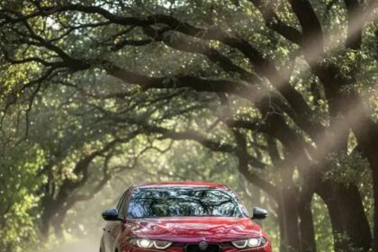 Alfa Romeo Tonale 2026: A redenção do SUV com novo visual e motor híbrido