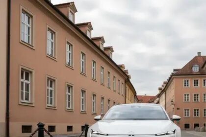 Carros Elétricos: Brasil Acelera, Mas Europa Ainda Lidera a Disputa