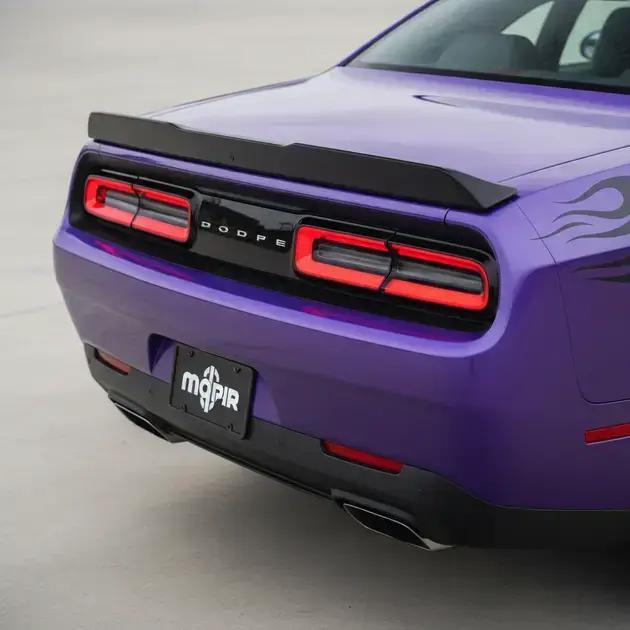 Novo Dodge Charger Sixpack: Mopar revela versão customizada e furiosa