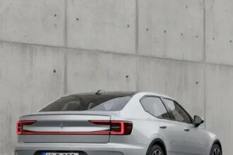 Polestar na Corda Bamba: Ações Abaixo de $1 e Risco de Sair da Nasdaq