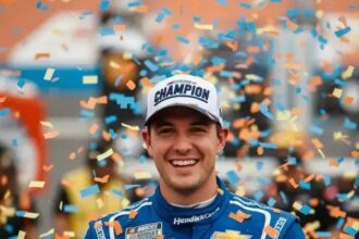 Kyle Larson: A vitória épica que garantiu seu 2º título da NASCAR