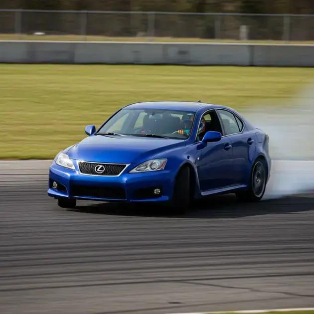 Lexus F: Futuro da divisão esportiva pode virar um modo de software?