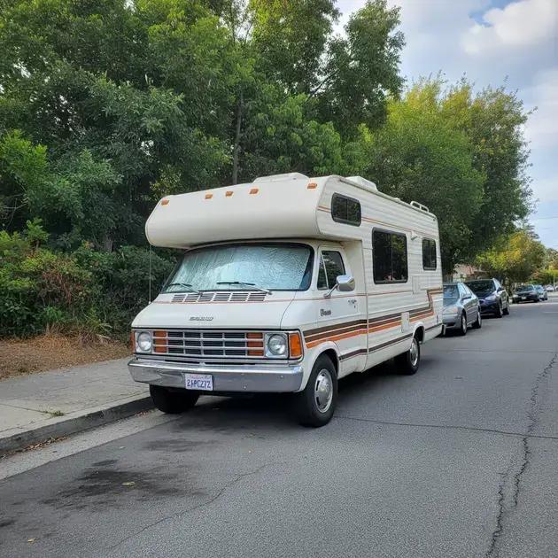 Moradores de RV em São Francisco correm contra o tempo com nova lei